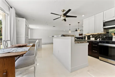 $3,075,000 | 14819 Broken Arrow Place, Palm Beach Gardens, FL 33418