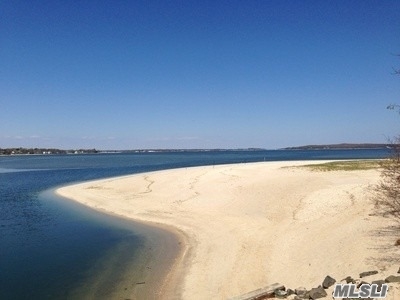 2160 North Bayview Rd Extension Southold, NY 11971 - Photo 4 of 13 Goose Creek Beach
