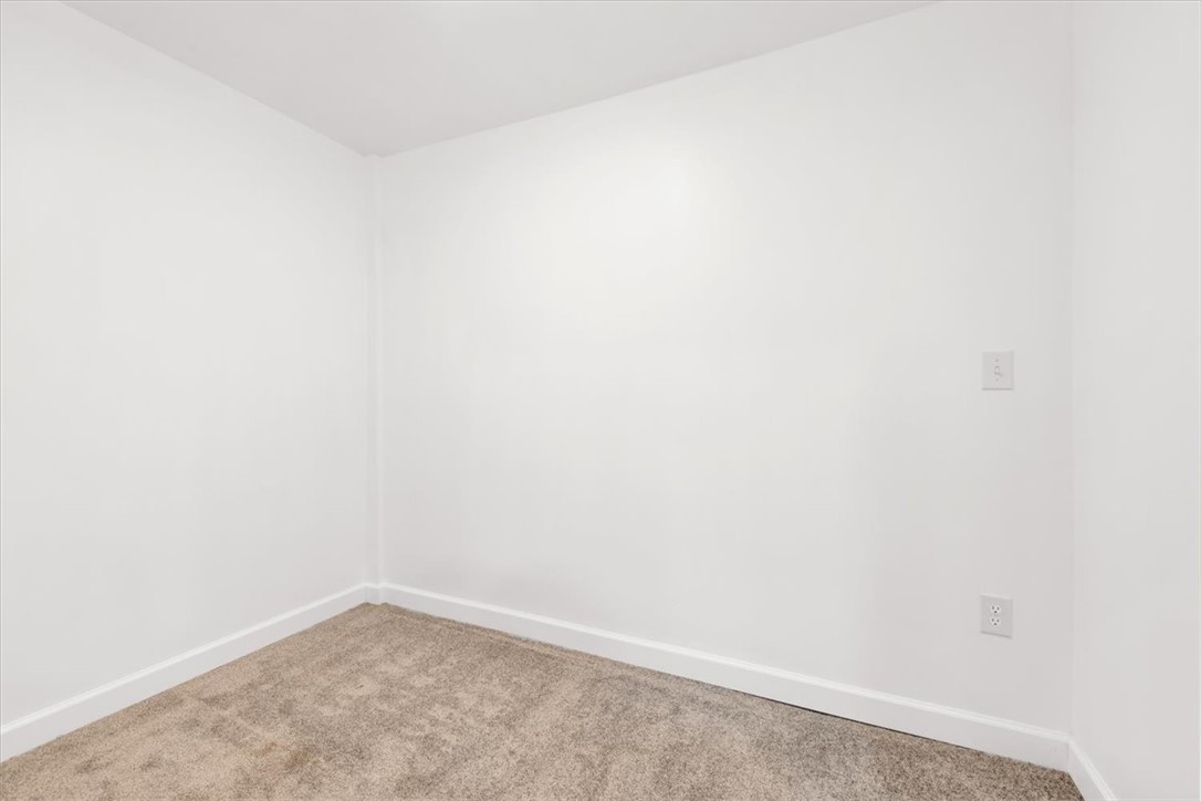 629 Little Meadow Drive Riverside, OH 45404 - Photo 31 of 48 This clean, bright room provides a versatile space ready for personalization.