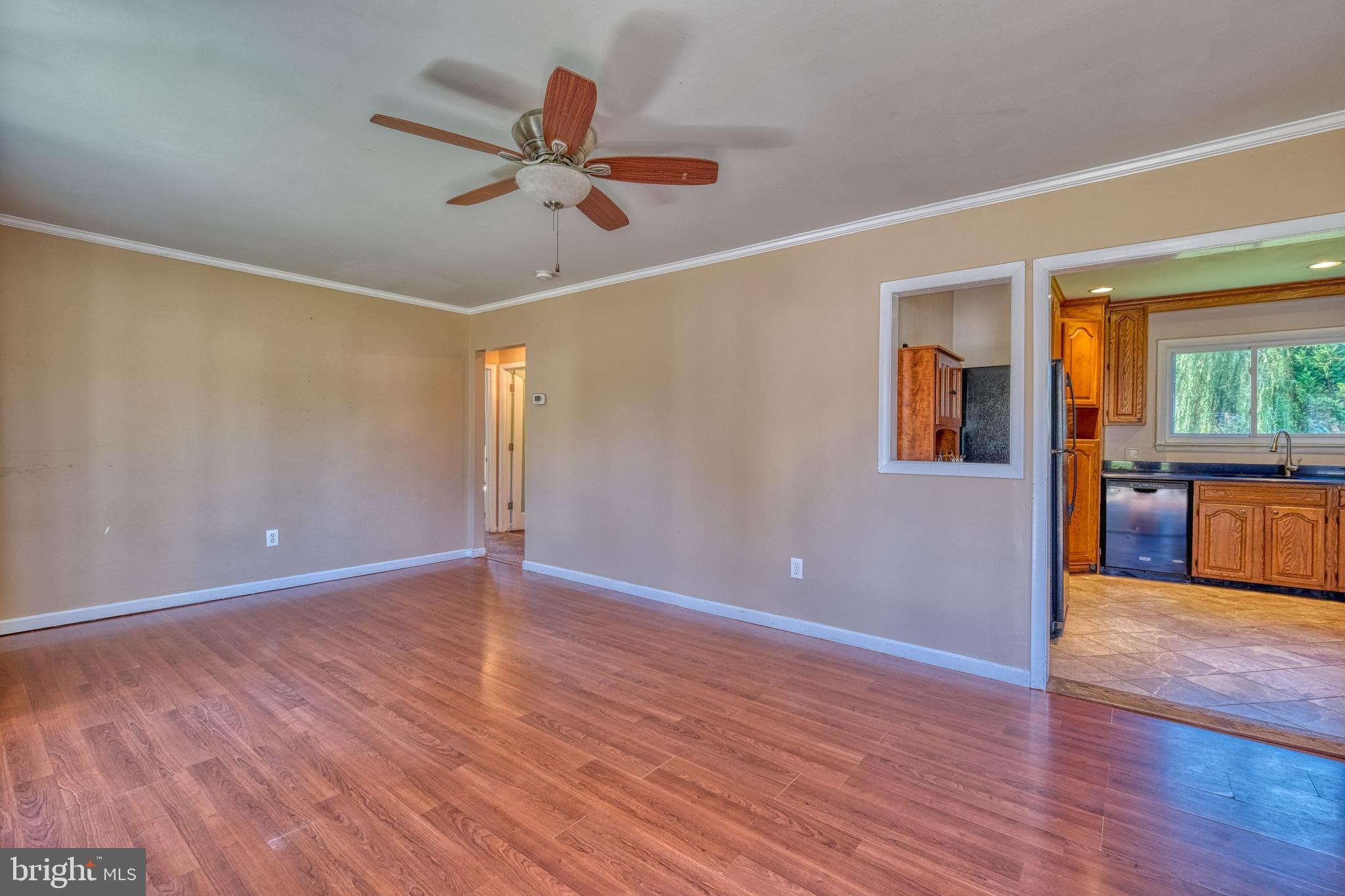 8384 Lockwood Road Pasadena, MD 21122 - Photo 5 of 21 Gallery Image 5