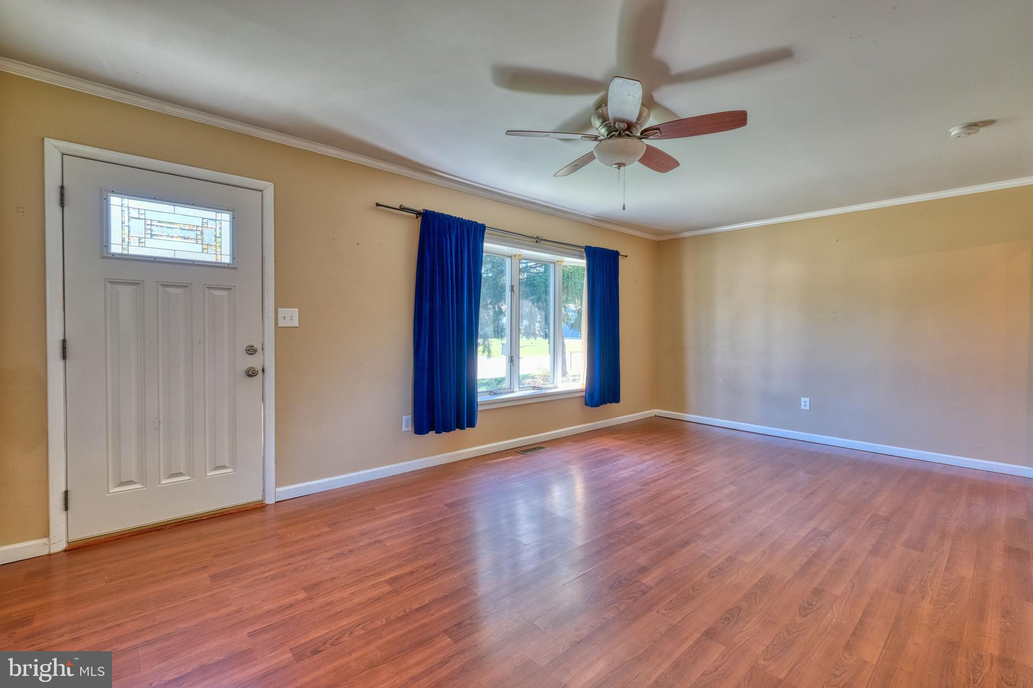 8384 Lockwood Road Pasadena, MD 21122 - Photo 6 of 21 Gallery Image 6