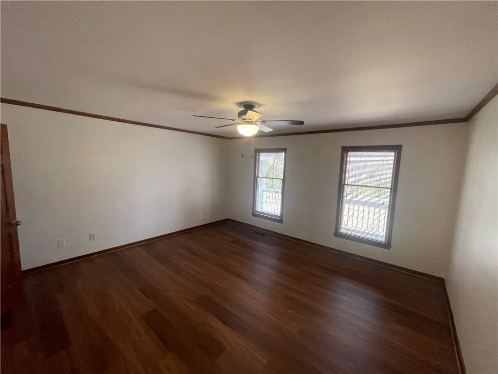 236 Issaqueena Drive Central, SC 29630 - Photo 13 of 40 Primary bedroom on main level