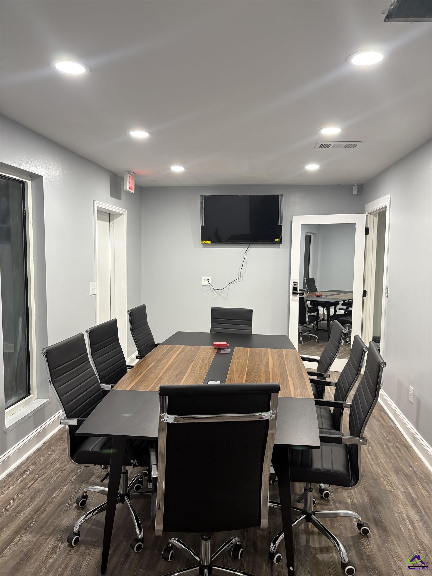 1043 North Houston Road Warner Robins, GA 31093 - Photo 7 of 12