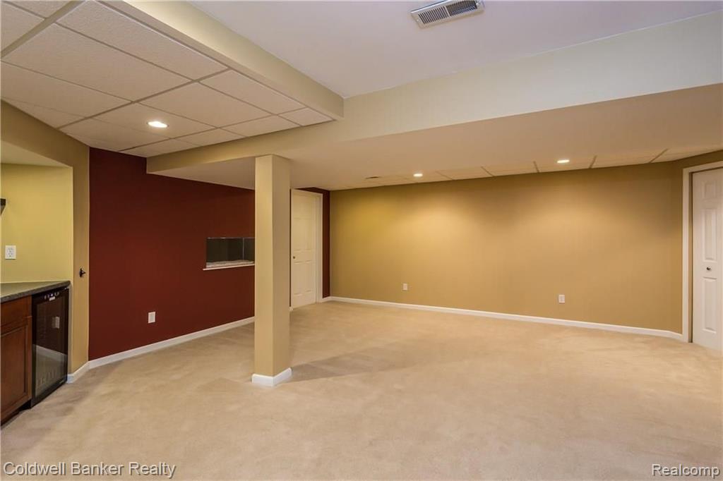41863 Mitchell Road, Unit 17 Novi, MI 48377 - Photo 35 of 39