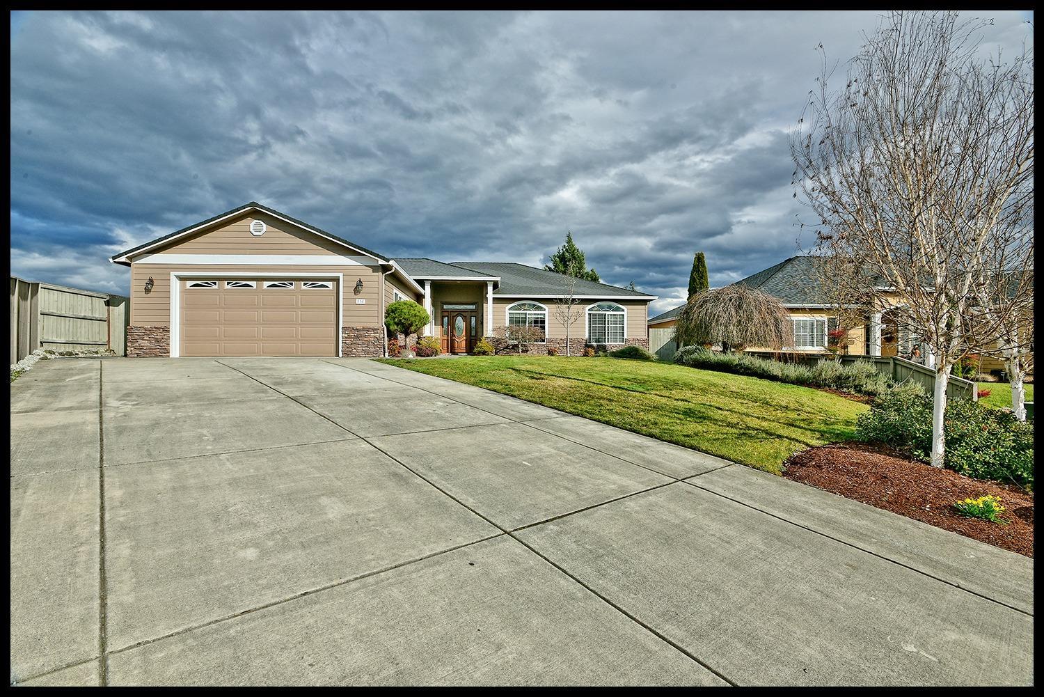 330 Ridgeway Avenue Central Point, OR 97502 - Photo 31 of 31 Additional Photo