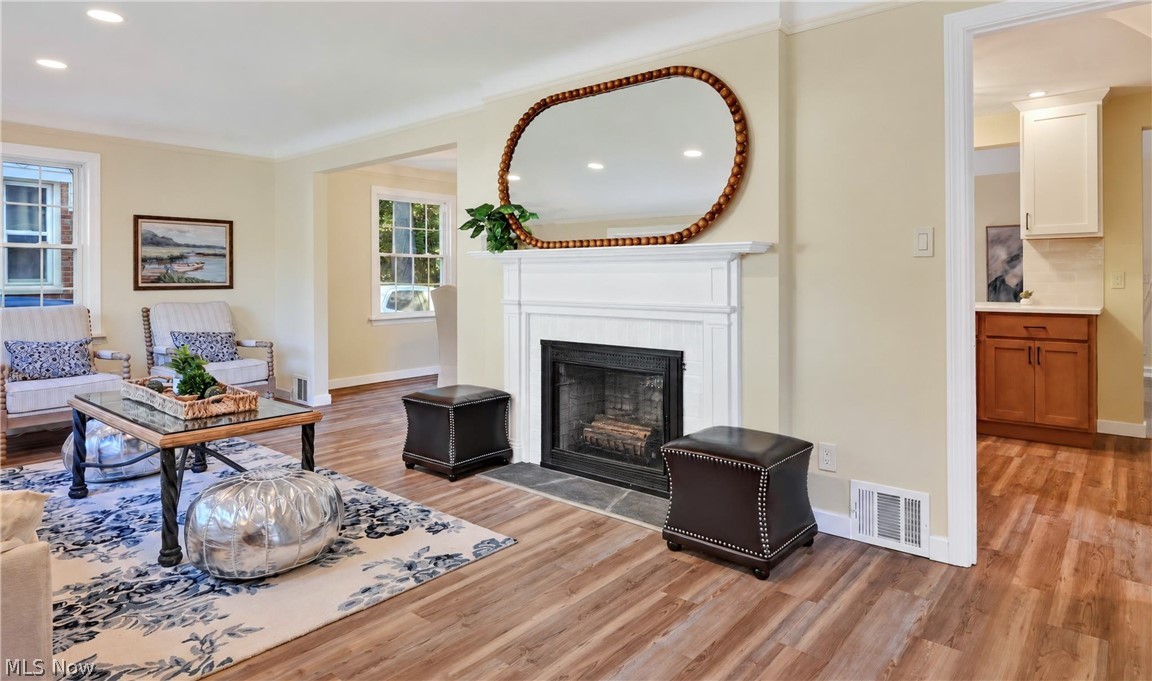 4586 East Berwald Road Cleveland, OH 44121 - Photo 8 of 46 Gallery Image 8
