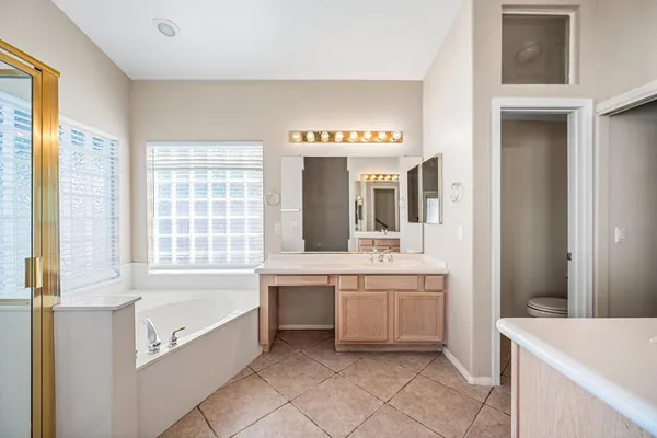 $2,400 | 20717 North 59th Drive, Glendale, AZ 85308