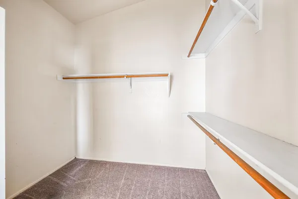 $2,400 | 20717 North 59th Drive, Glendale, AZ 85308