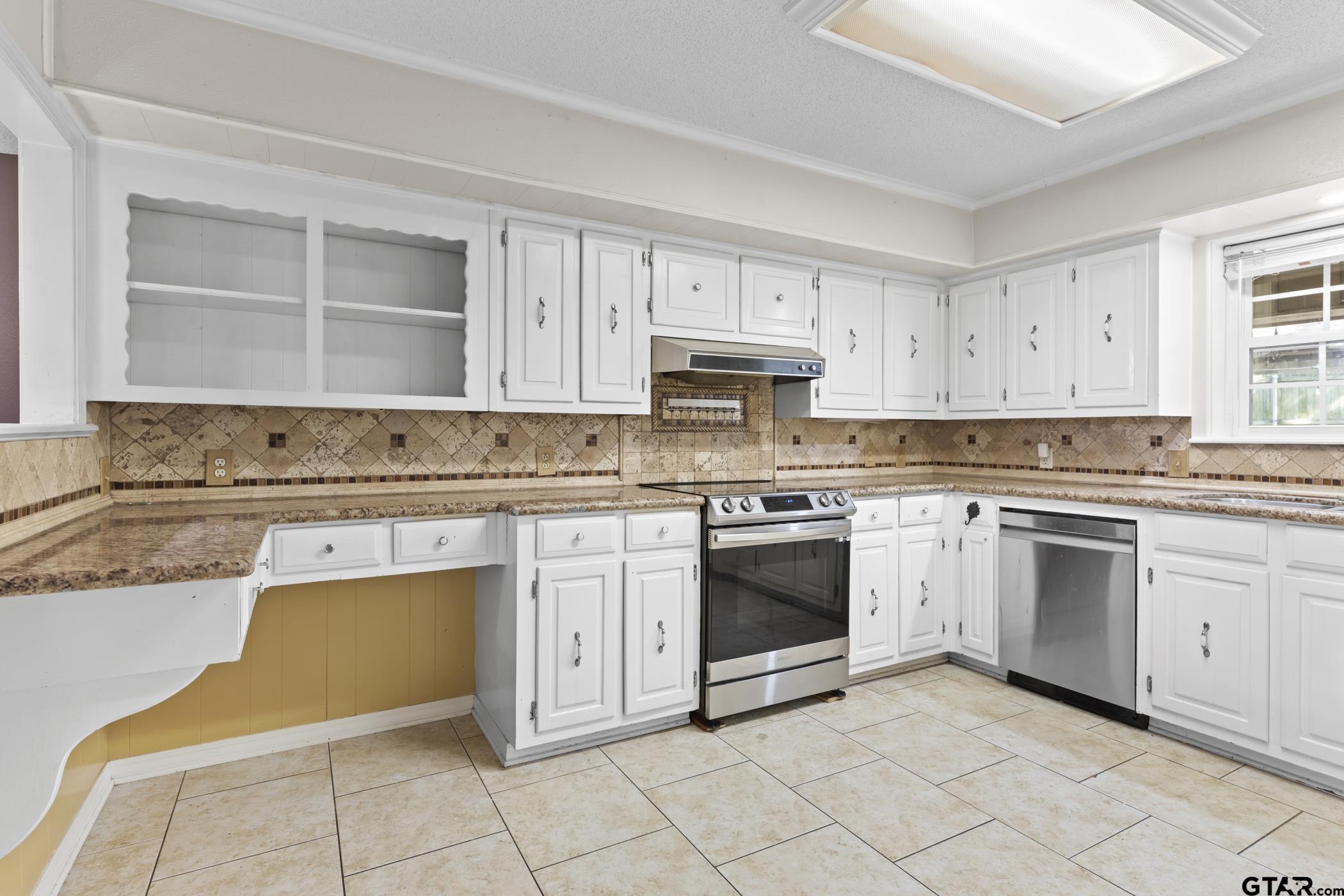 2090 Fort Drive Longview, TX 75604 - Photo 14 of 33
