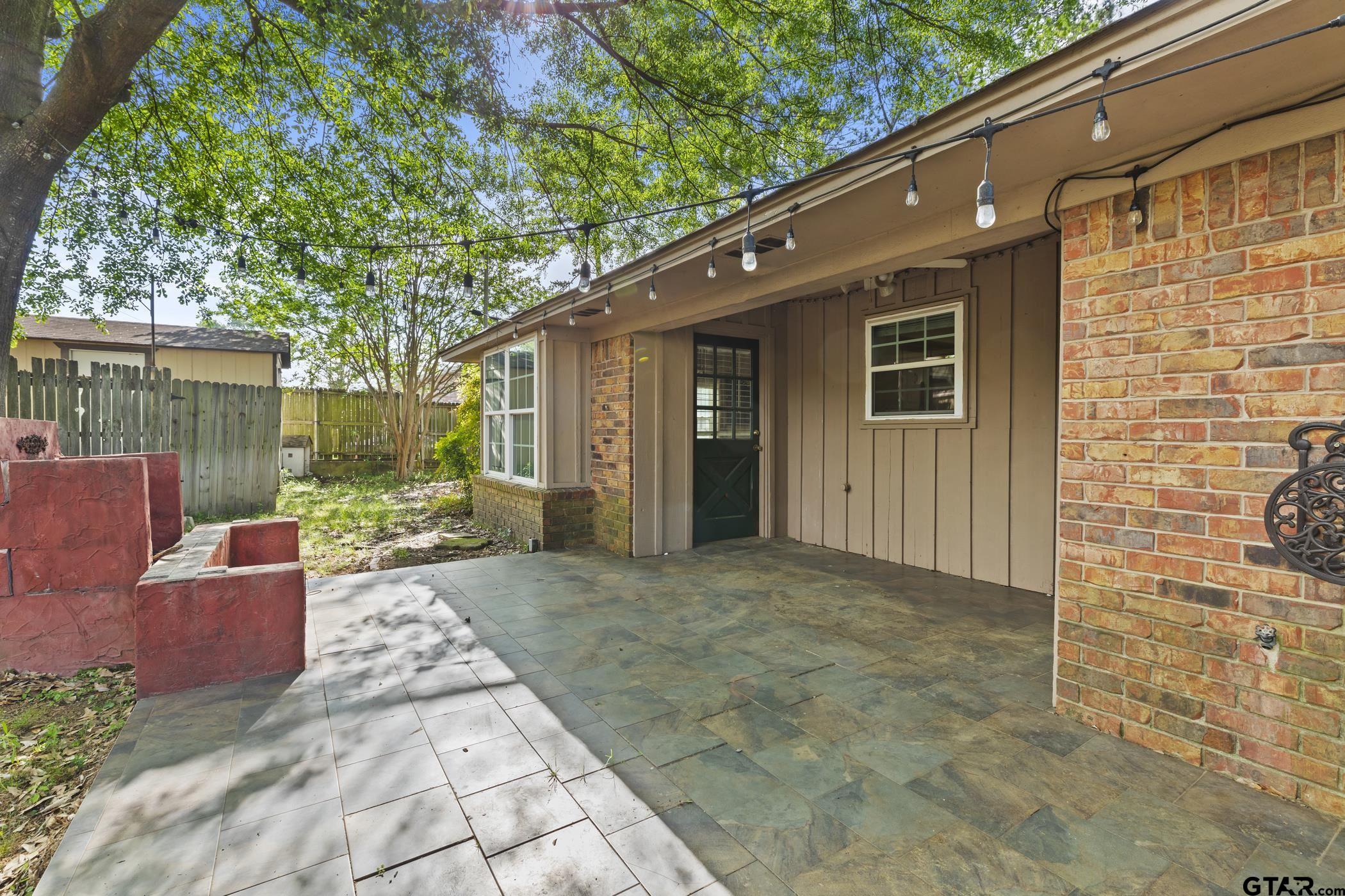 2090 Fort Drive Longview, TX 75604 - Photo 7 of 33