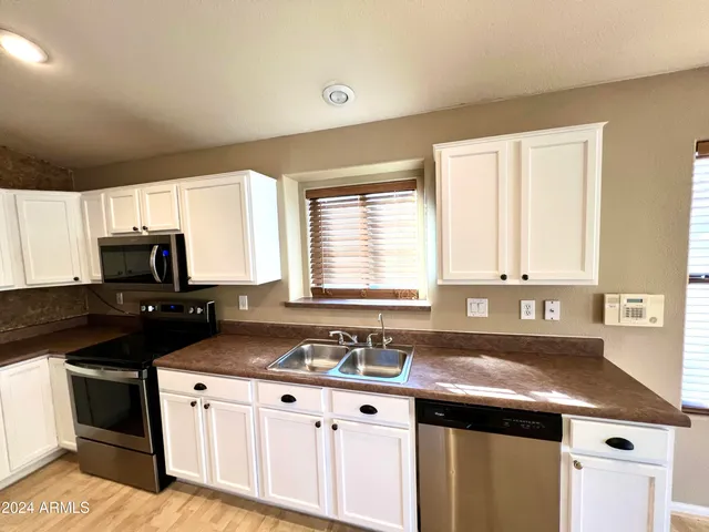 $2,250 | 11210 East Pronghorn Avenue, Mesa, AZ 85212