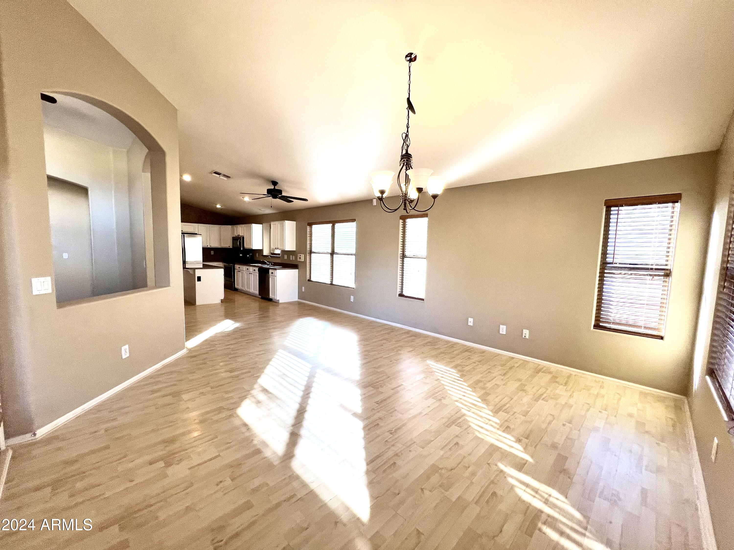 11210 East Pronghorn Avenue Mesa, AZ 85212 - Photo 8 of 26 IMG_0361