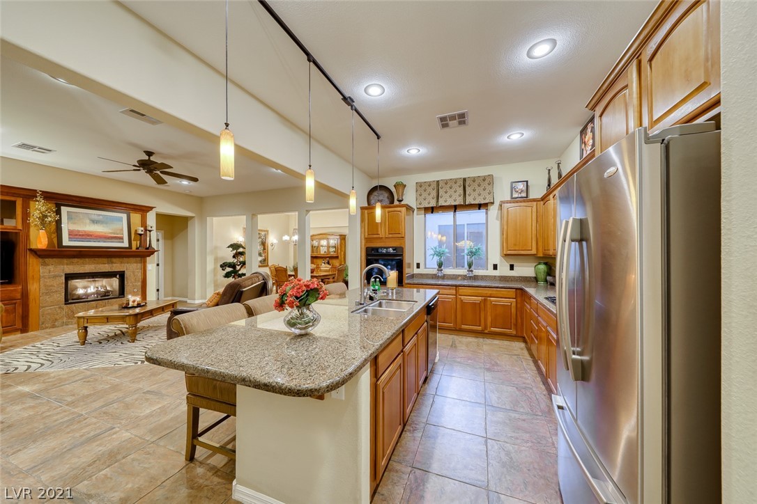 9 Holston Hills Road Henderson, NV 89052 - Photo 15 of 50