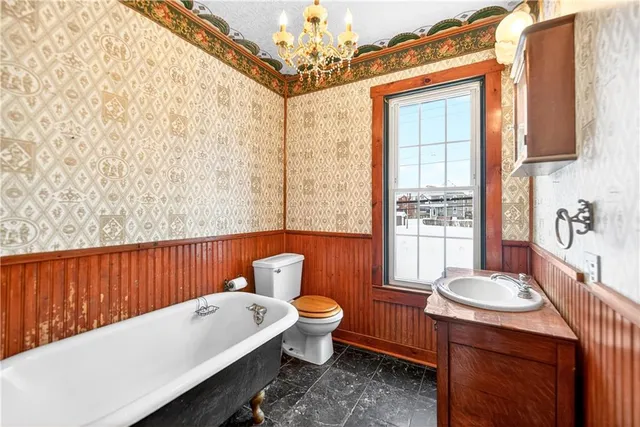 $149,900 | 601 South Broadway Street, Scottdale, PA 15683