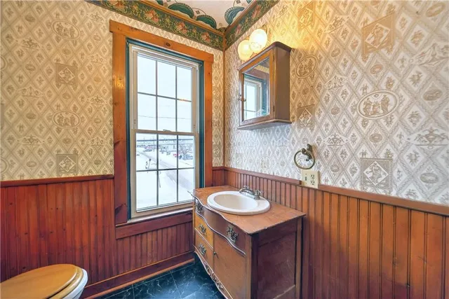 $149,900 | 601 South Broadway Street, Scottdale, PA 15683