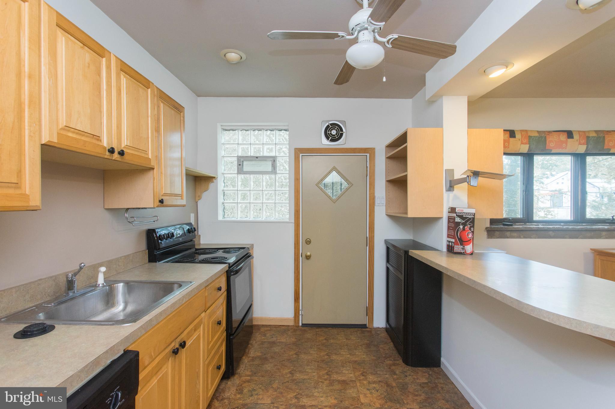 5220 Church Road Philadelphia, PA 19131 - Photo 3 of 10 Gallery Image 3