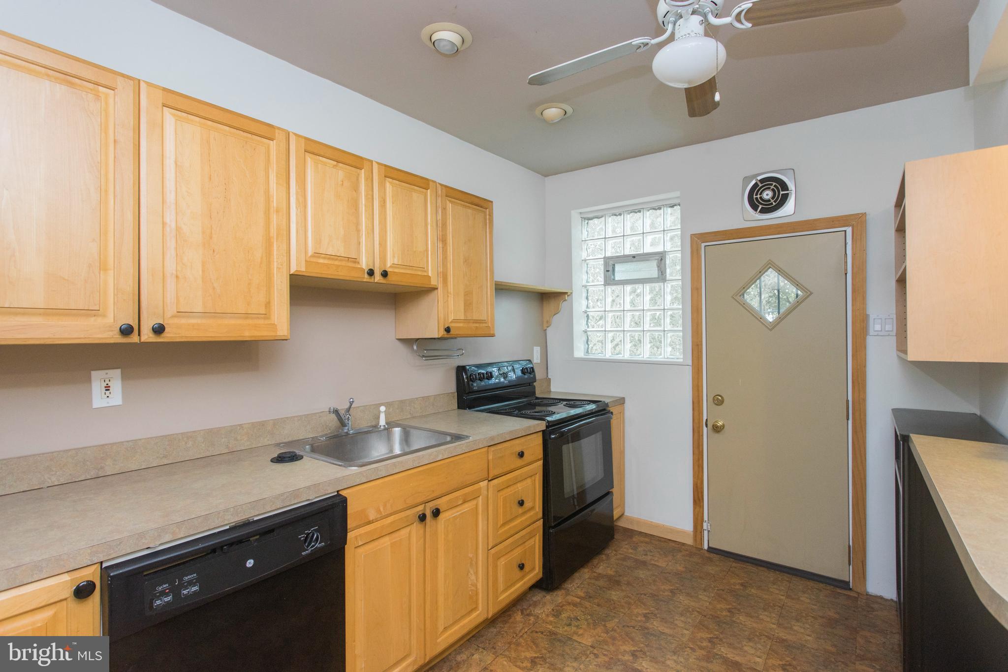 5220 Church Road Philadelphia, PA 19131 - Photo 4 of 10 Gallery Image 4