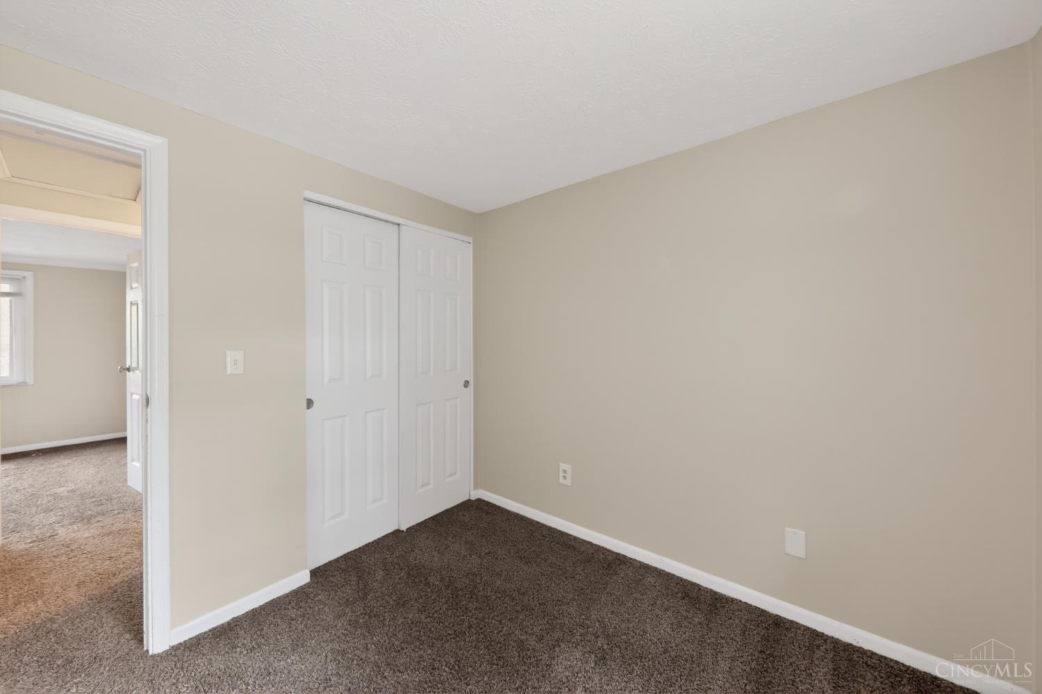 11512 Pippin Road Cincinnati, OH 45231 - Photo 15 of 30