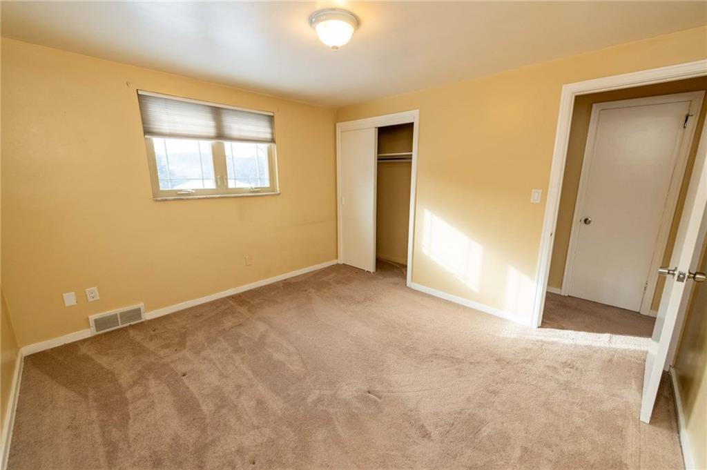 528 Wimer Circle Pittsburgh, PA 15237 - Photo 27 of 48 a view of an empty room with a window