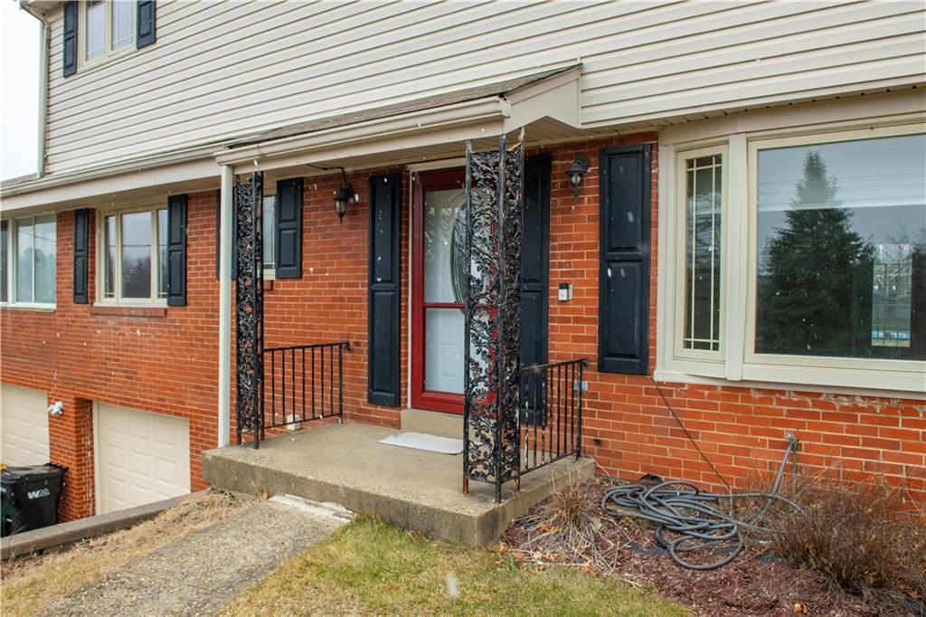 528 Wimer Circle Pittsburgh, PA 15237 - Photo 3 of 48 a front view of a house with a porch