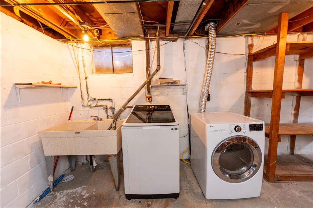 528 Wimer Circle Pittsburgh, PA 15237 - Photo 44 of 48 a utility room with dryer and washer