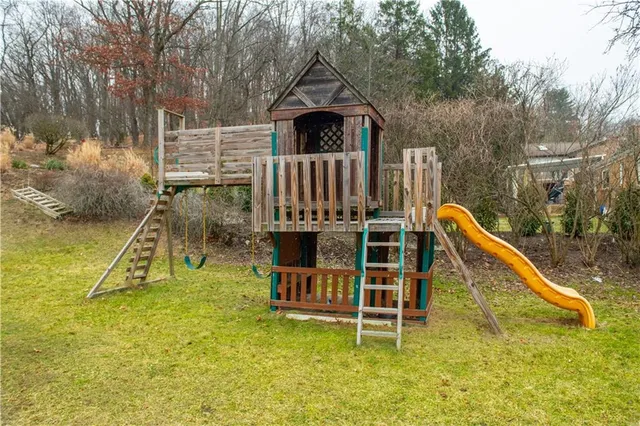 $395,000 | 528 Wimer Circle, Pittsburgh, PA 15237