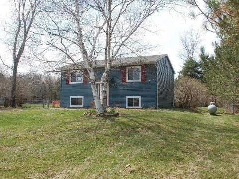 9415 North Nichols Road Montrose, MI 48457 - Photo 3 of 22 20437241-2.JPG