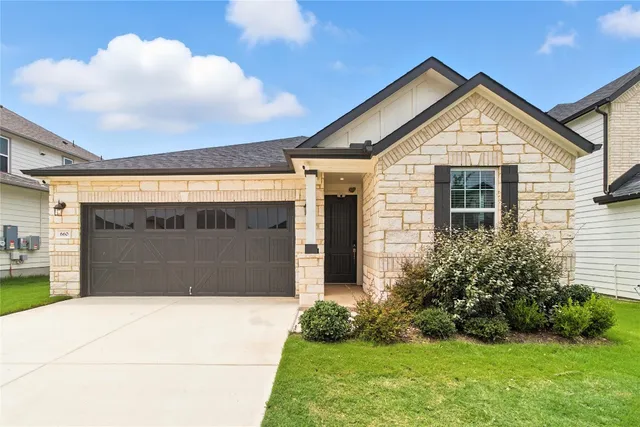 $284,000 | 660 Seabiscuit Drive, Jarrell, TX 76537