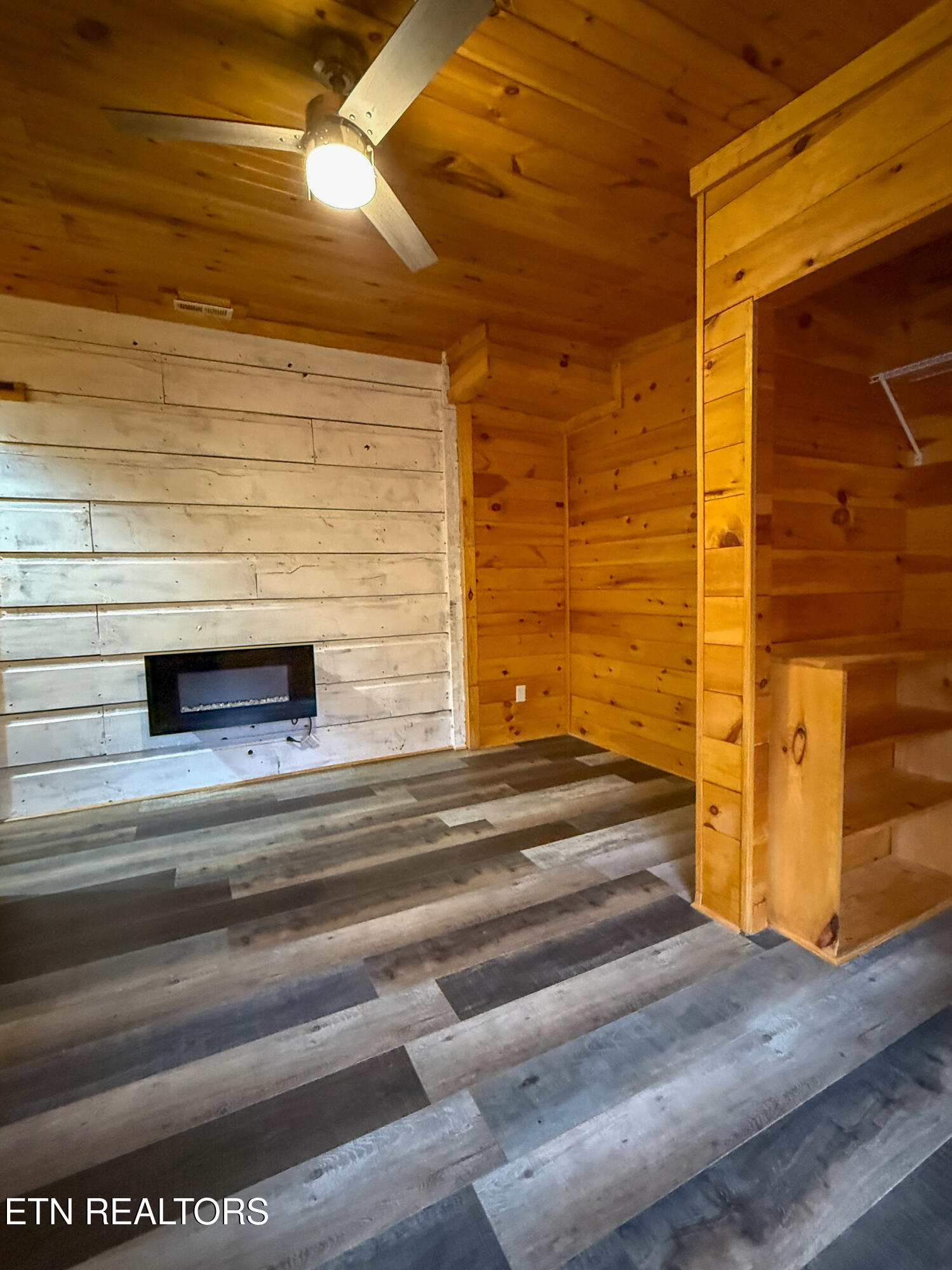 495 Bear Hollow Road Oneida, TN 37841 - Photo 25 of 60 IMG_5531