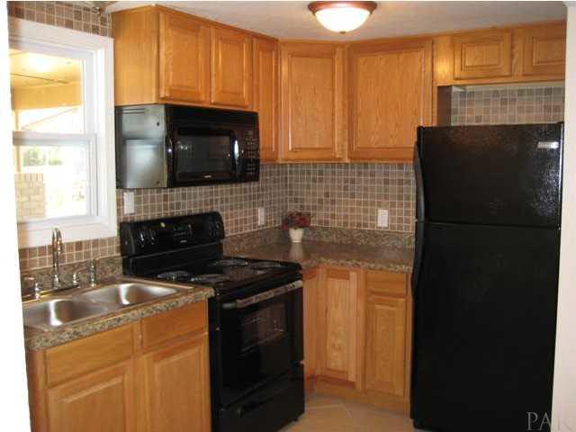 10 Vanderbilt Road Pensacola, FL 32506 - Photo 3 of 17 ~NEW APPLIANCES, COUNTERTOP & KITCHEN STAINLESS STEEL SINK~