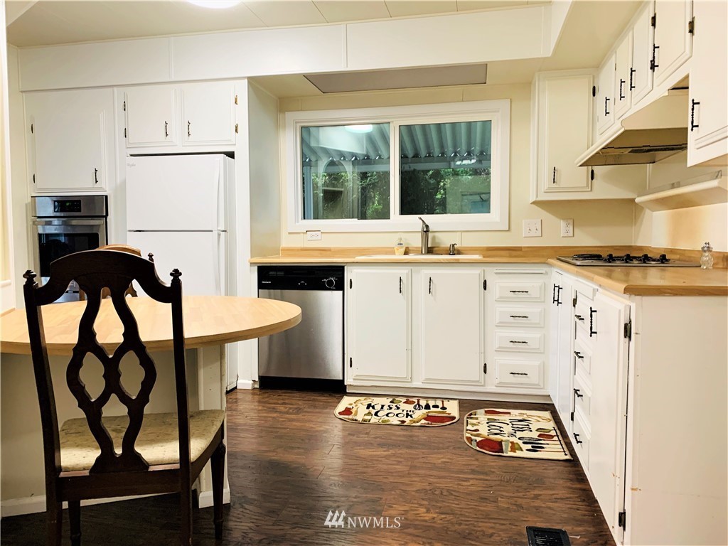 201 Union Avenue Southeast, Unit 239 Renton, WA 98059 - Photo 10 of 36
