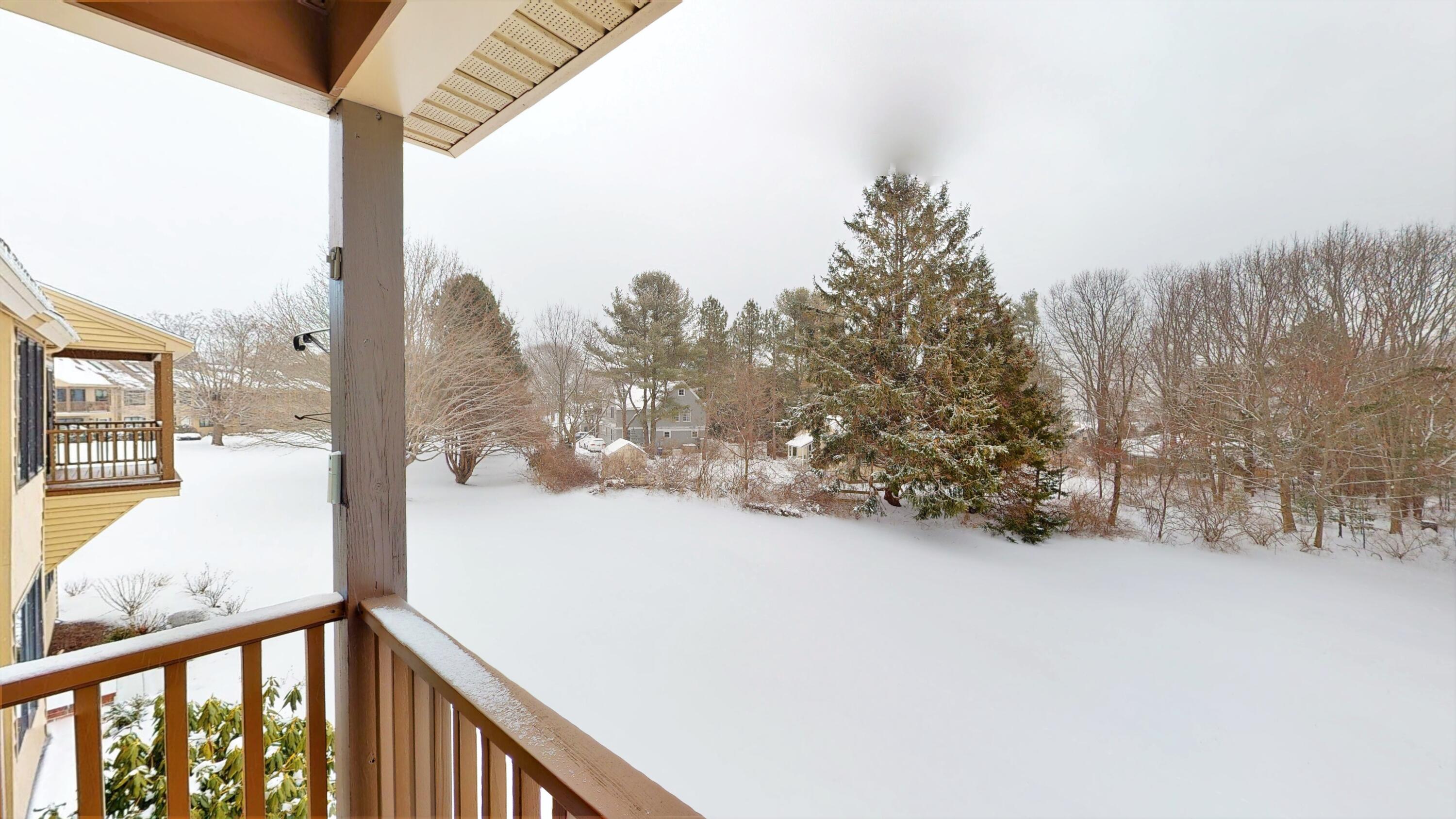241 Sea Road, Unit 9 Kennebunk, ME 04043 - Photo 14 of 40 Deck