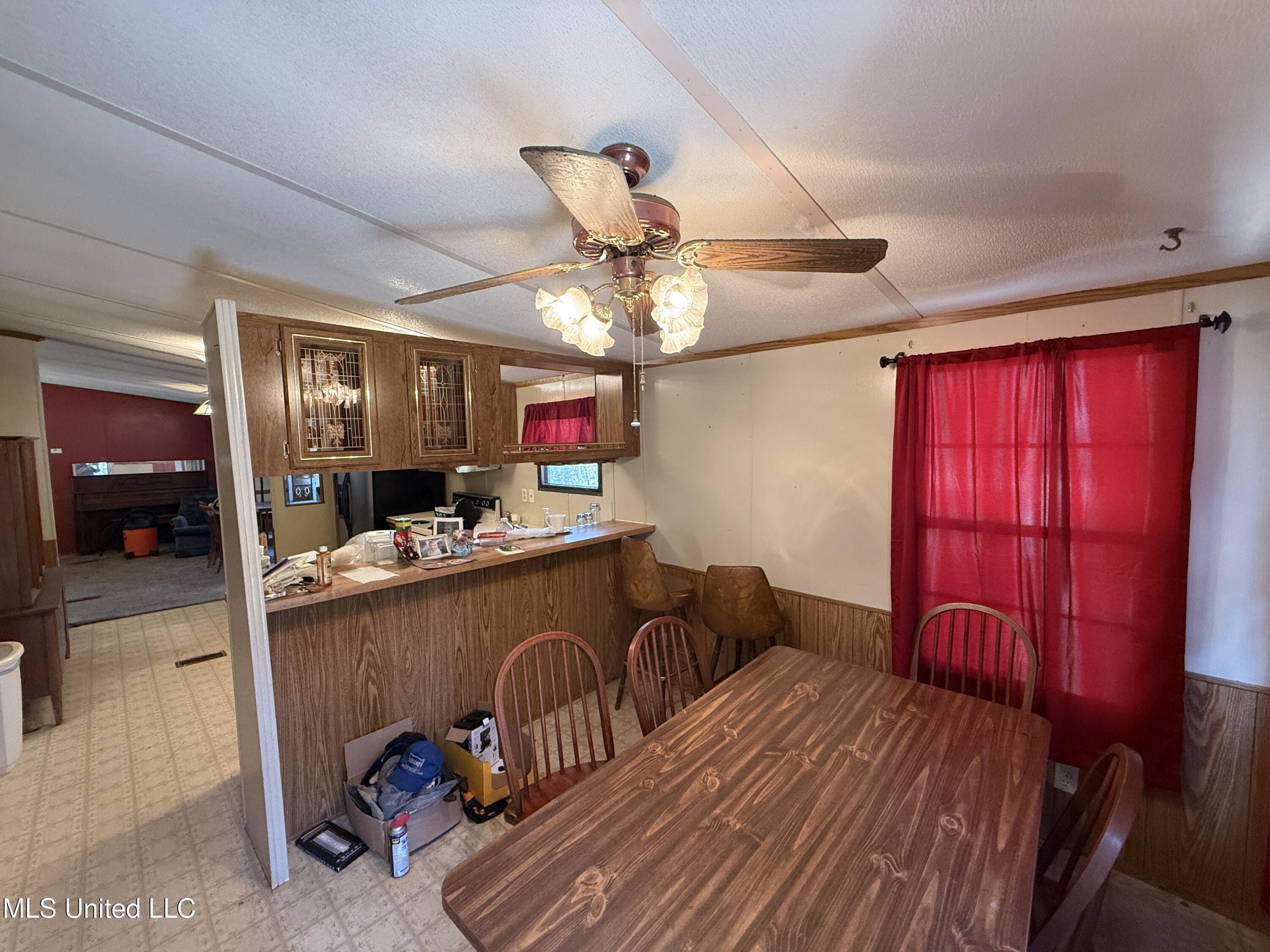 9007 Orange Lake Road Moss Point, MS 39562 - Photo 4 of 18 IMG_6725