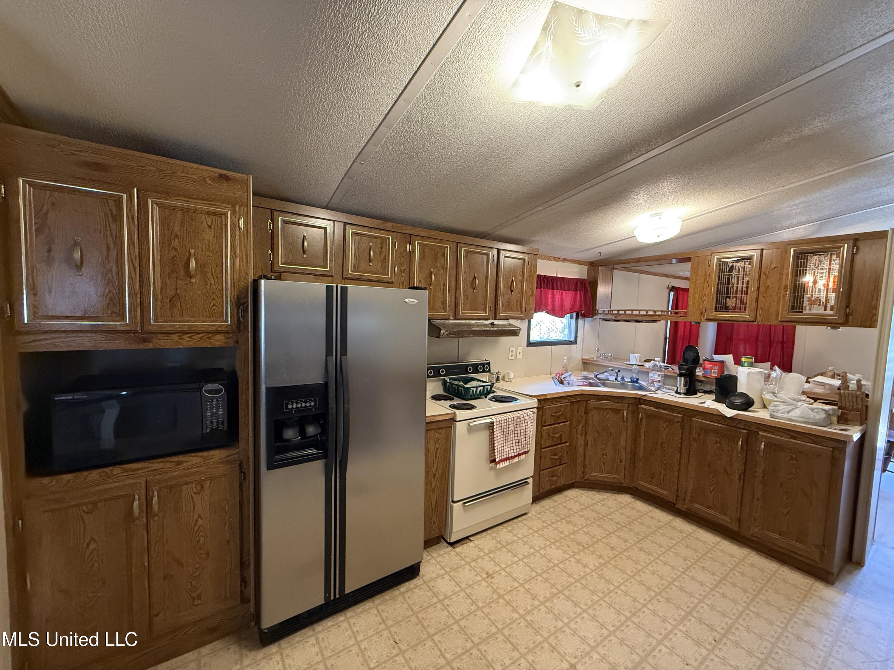 9007 Orange Lake Road Moss Point, MS 39562 - Photo 5 of 18 IMG_6726