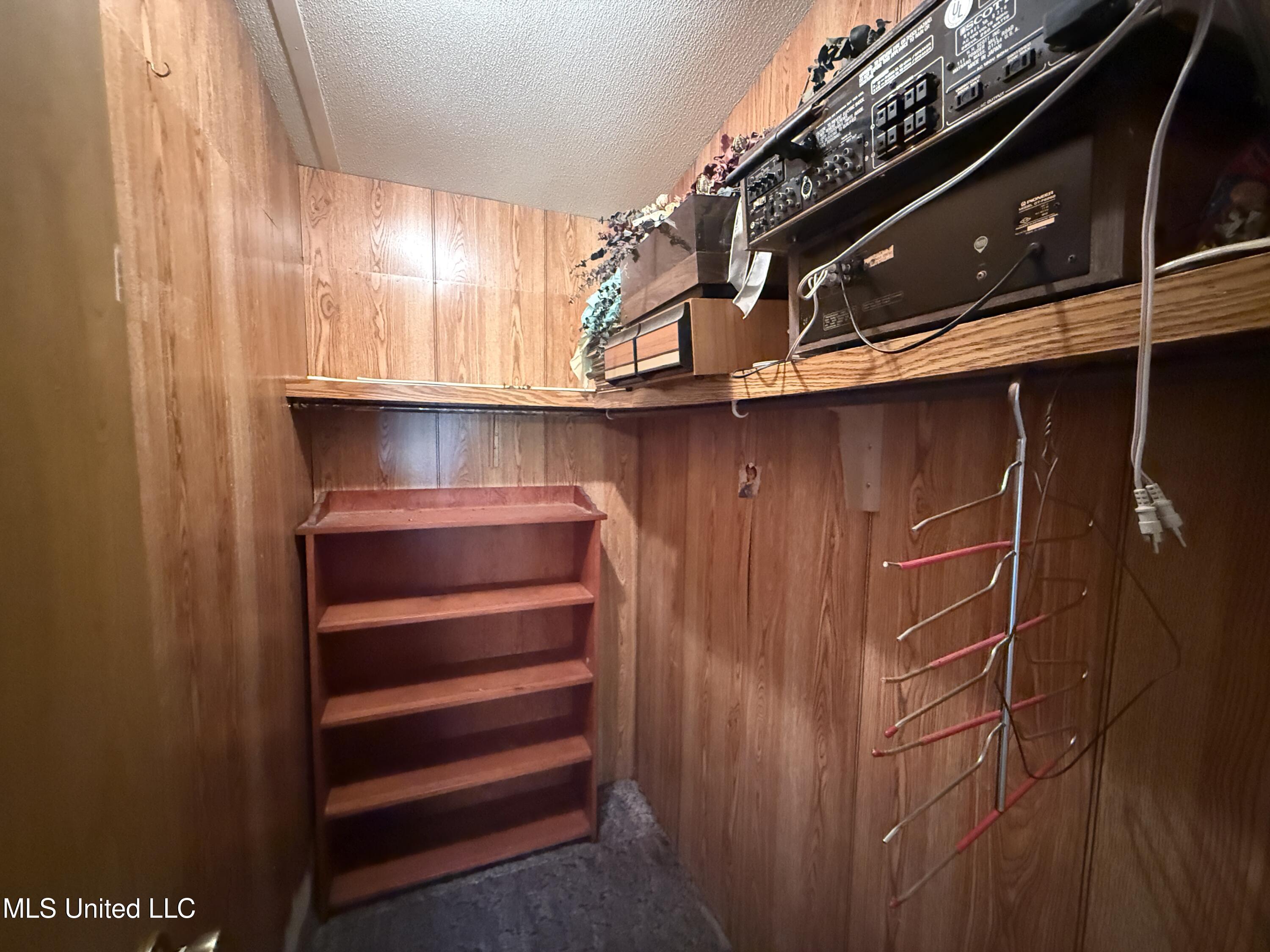 9007 Orange Lake Road Moss Point, MS 39562 - Photo 9 of 18 IMG_6733