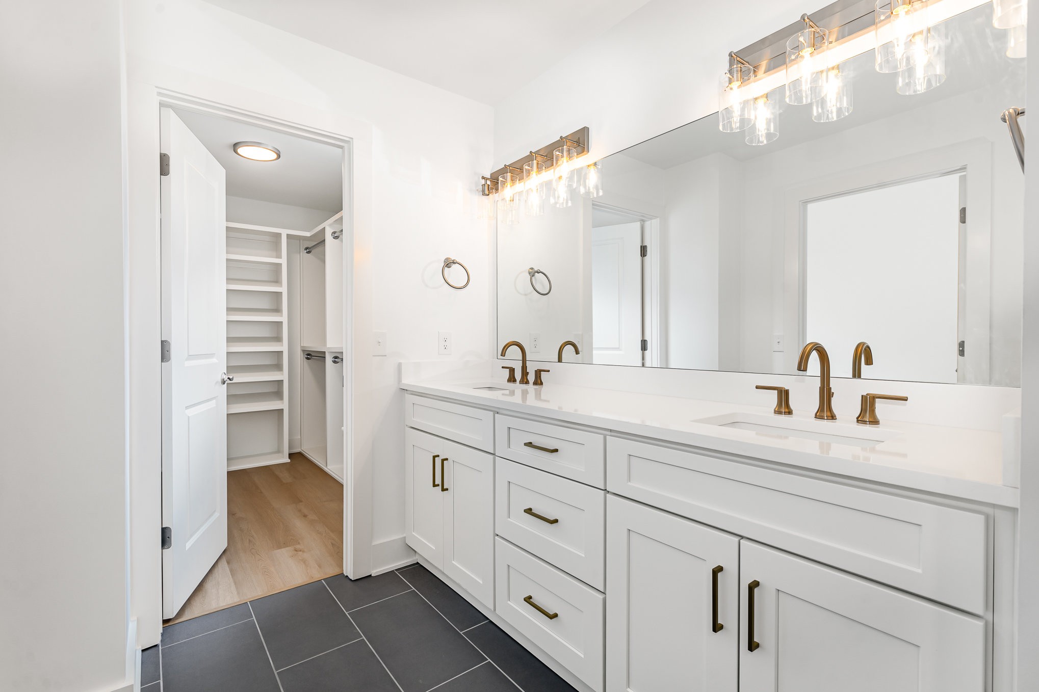 418 Belle Pointe Drive Nashville, TN 37221 - Photo 13 of 30