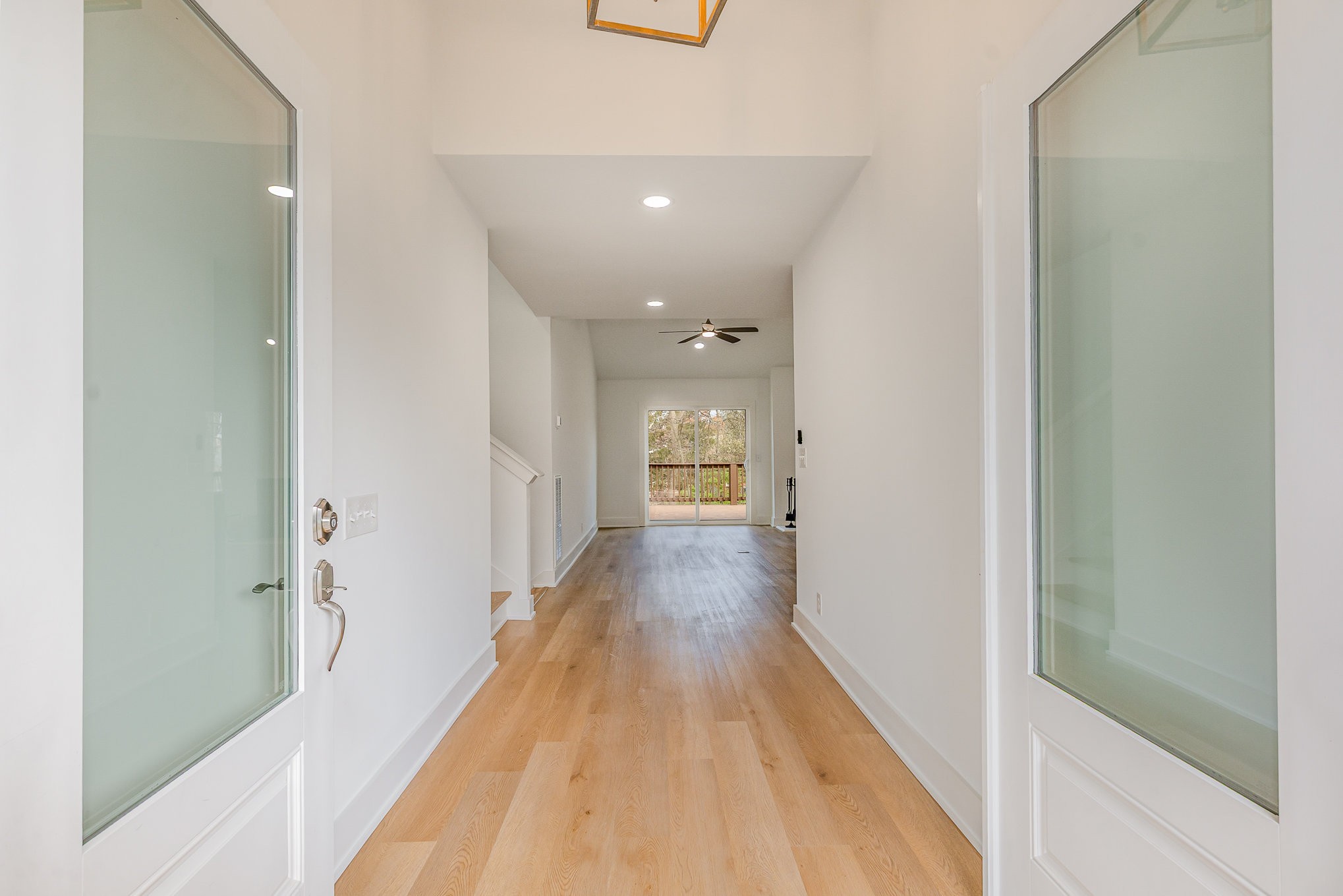 418 Belle Pointe Drive Nashville, TN 37221 - Photo 2 of 30