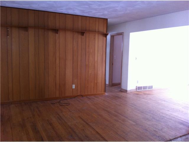 1334 Harlow Road Columbus, OH 43227 - Photo 2 of 6 Gallery Image 2