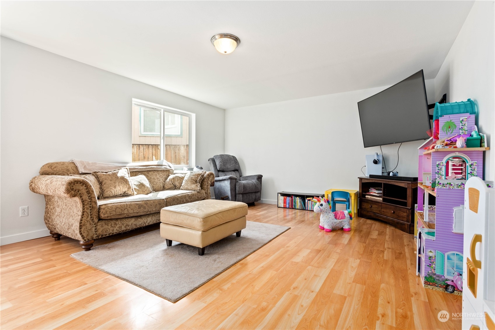 3083 Ash Way Sedro-Woolley, WA 98284 - Photo 13 of 36 a living room with furniture and a flat screen tv