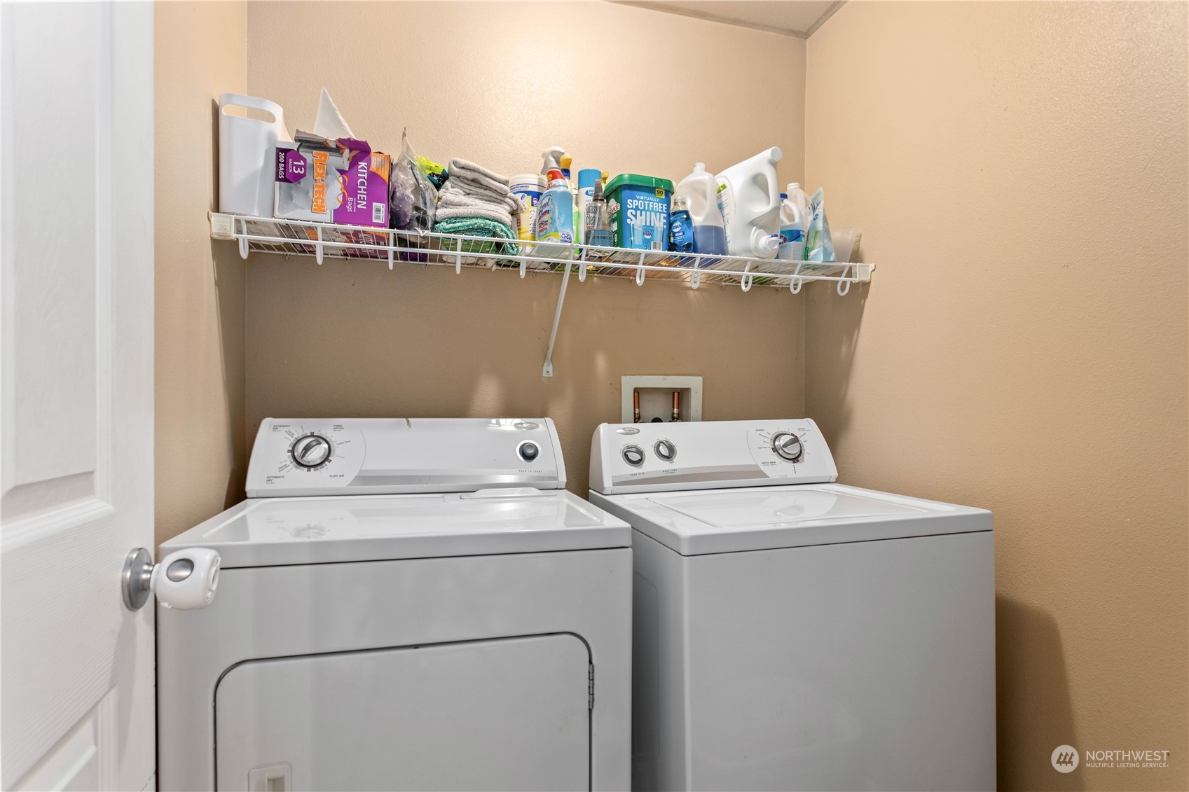 3083 Ash Way Sedro-Woolley, WA 98284 - Photo 17 of 36 a utility room with dryer and washer