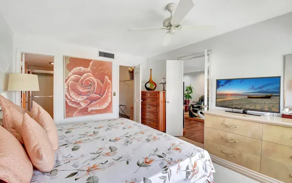 $1,945 | 4070 Tivoli Court, Unit 307, Lake Worth, FL 33467