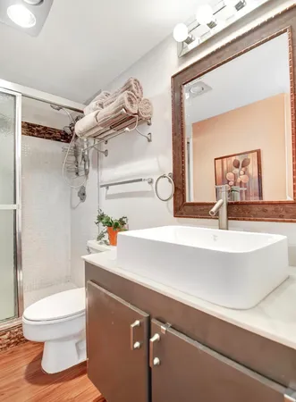 $1,945 | 4070 Tivoli Court, Unit 307, Lake Worth, FL 33467