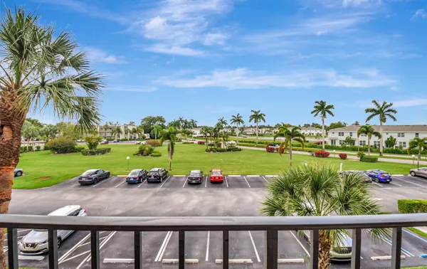 $1,945 | 4070 Tivoli Court, Unit 307, Lake Worth, FL 33467