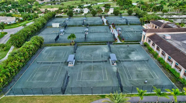$1,945 | 4070 Tivoli Court, Unit 307, Lake Worth, FL 33467