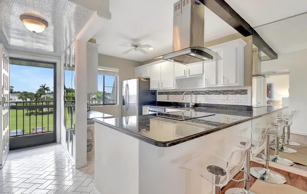 $1,945 | 4070 Tivoli Court, Unit 307, Lake Worth, FL 33467