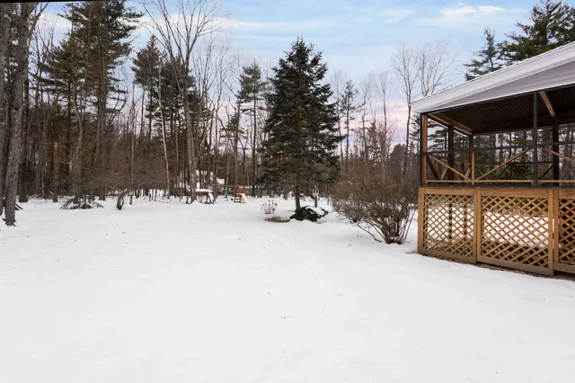 $525,000 | 110 Main Street, Sandown, NH 03873