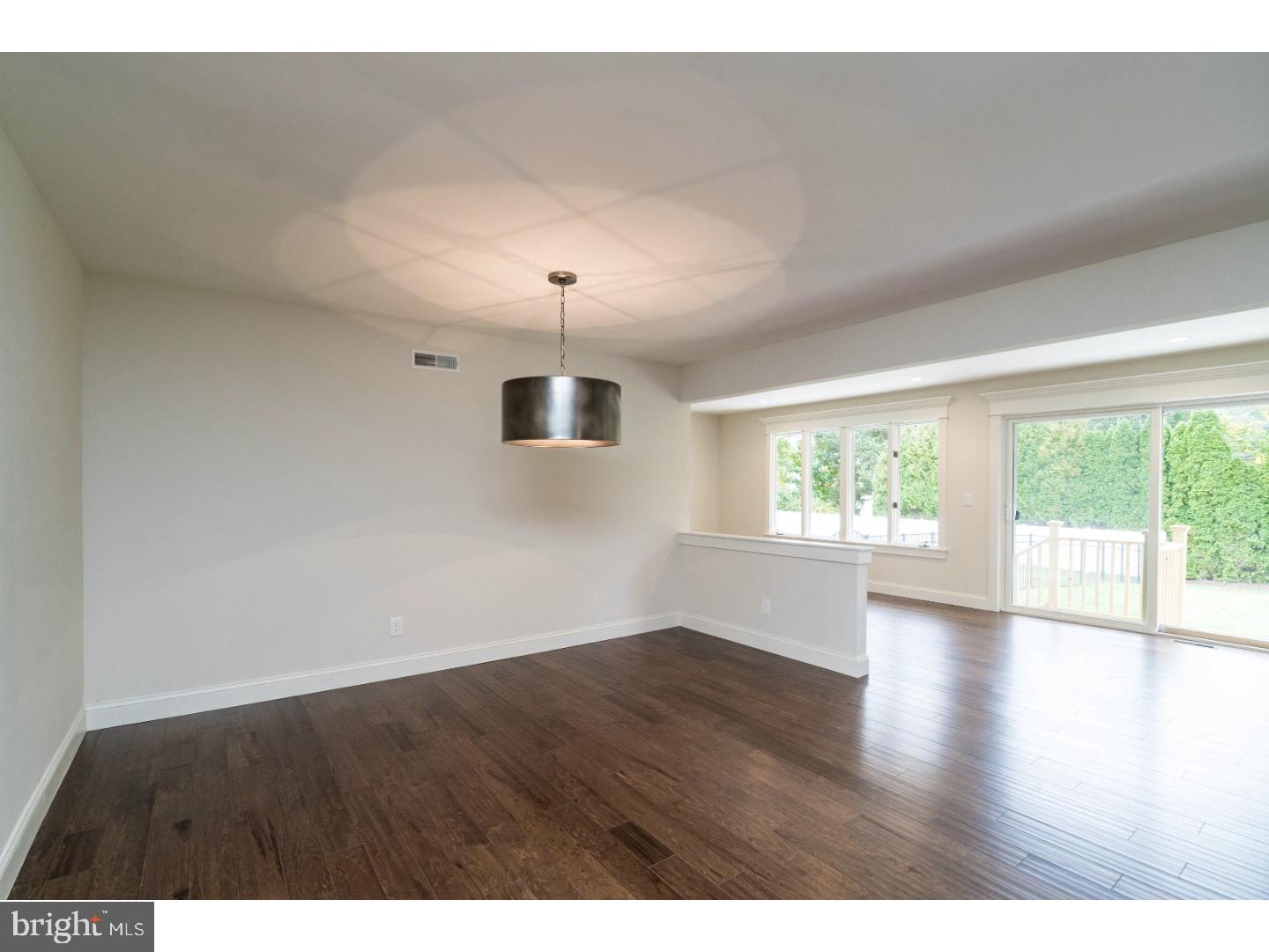 32 Berlin New Freedom Road Berlin, NJ 08009 - Photo 10 of 23 Dining Room