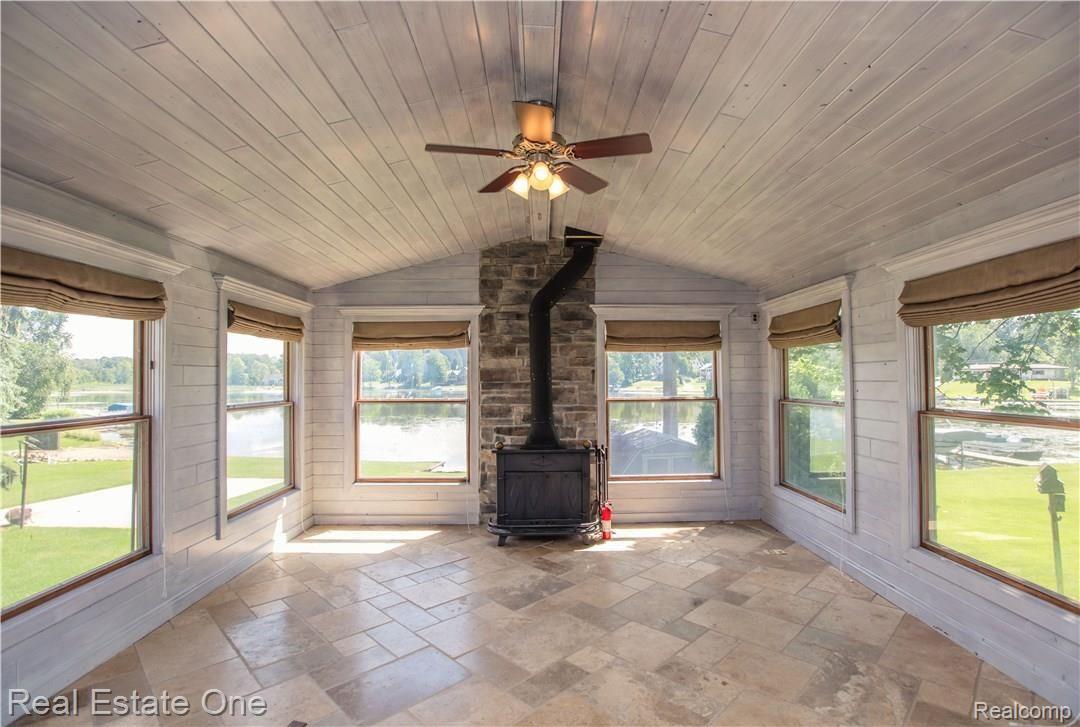 9160 Sashabaw Road Clarkston, MI 48348 - Photo 29 of 49 Lake House (114 of 44).jpg