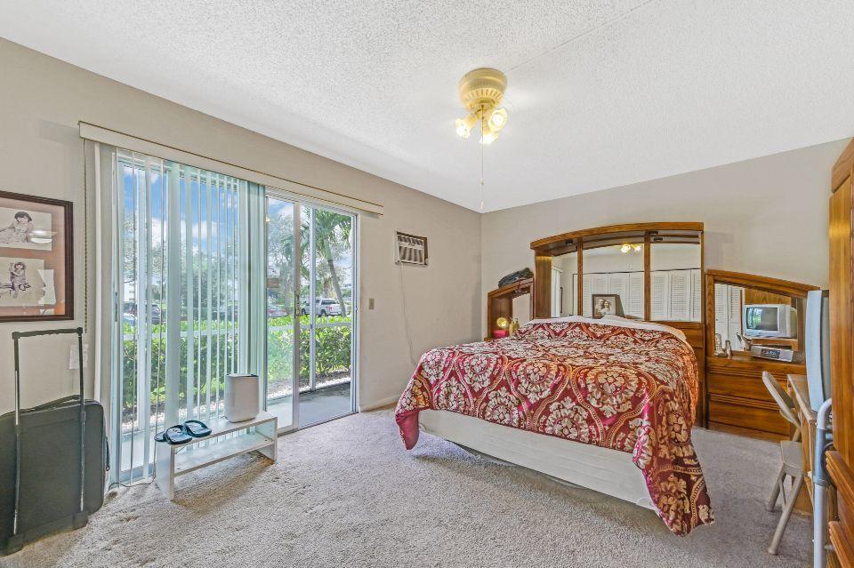 9 Mansfield A Boca Raton, FL 33434 - Photo 10 of 22 Bed Room 01