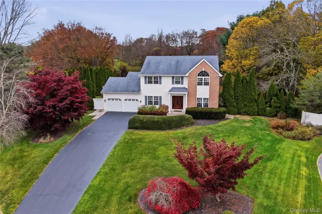 $1,200,000 | 48 Windcrest Drive, Manorville, NY 11949